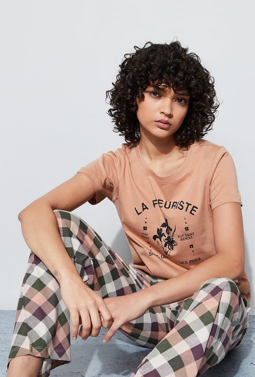 GINGER Graphic Print T-shirt