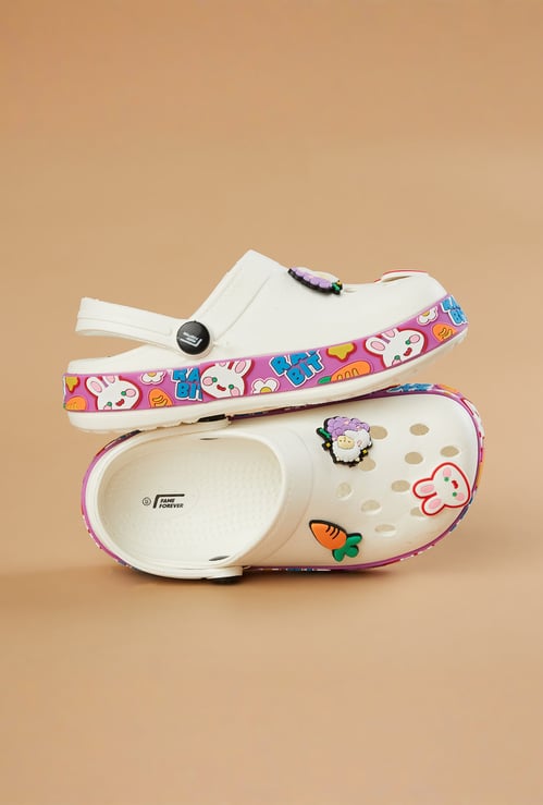 FAME FOREVER Girls Jibbitz Charms Clogs
