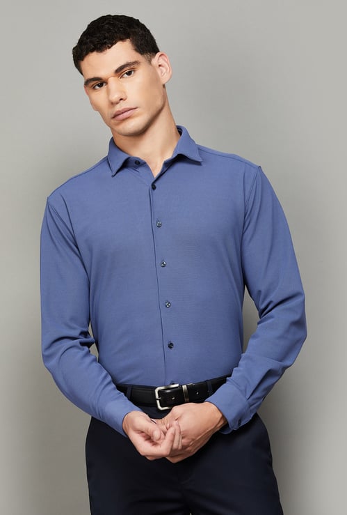 VAN HEUSEN Solid Slim Fit Formal Shirt