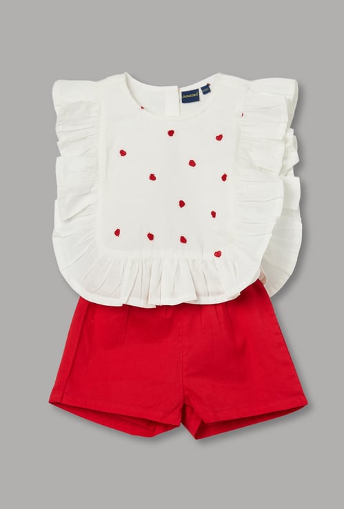 JUNIORS Embroidered Top with Shorts Set