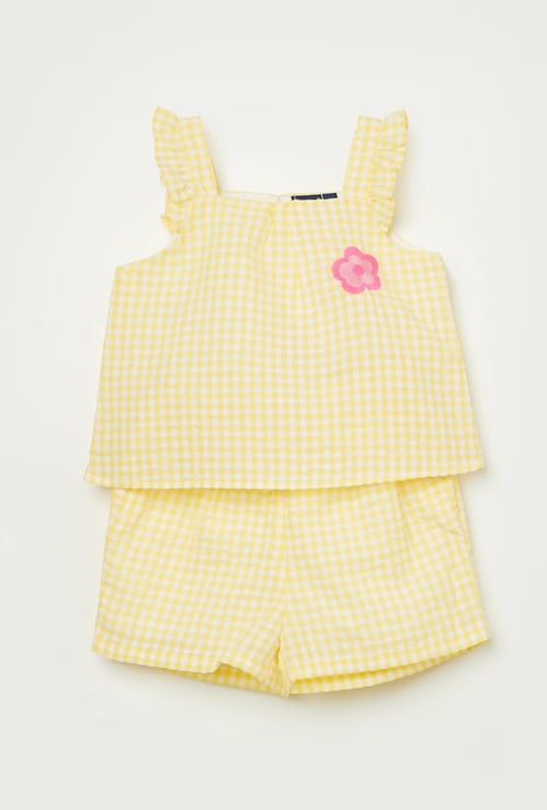 JUNIORS Girls Checked Top with Shorts
