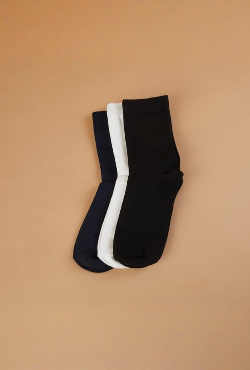 FAME FOREVER Solid Crew Length Socks - Pack of 3