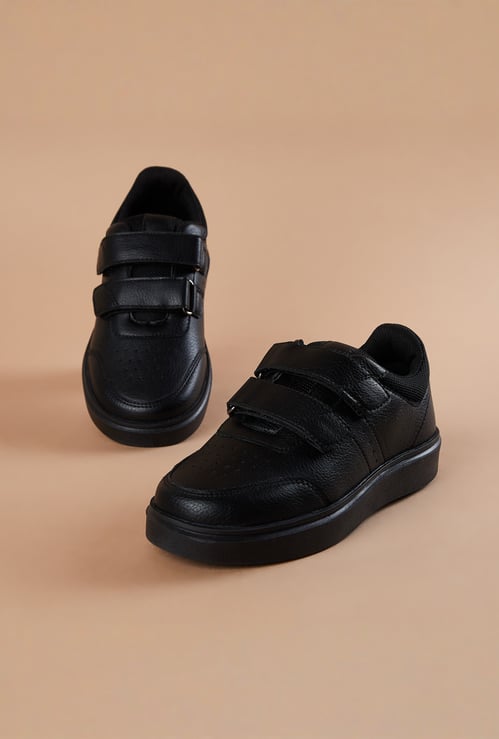 FAME FOREVER Boys Textured Velcro Closure Sneakers