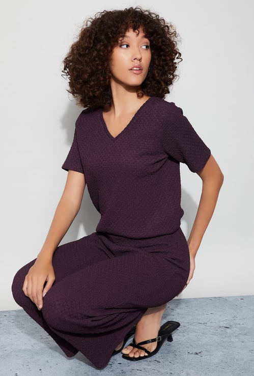 CODE Textured T-shirt
