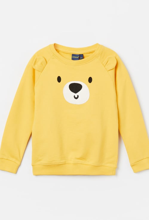 JUNIORS Appliqued Sweatshirt