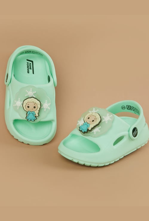 FAME FOREVER Girls Appliqued Clogs