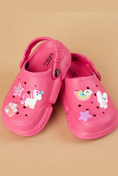FAME FOREVER Clogs with Charms