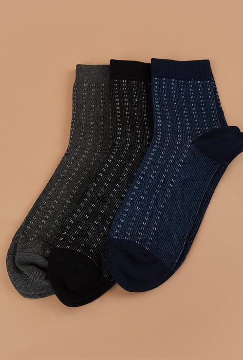 CODE Knitted Ankle-Length Socks - Pack of 3