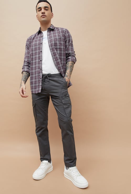 FAME FOREVER Solid Regular Fit Cargos