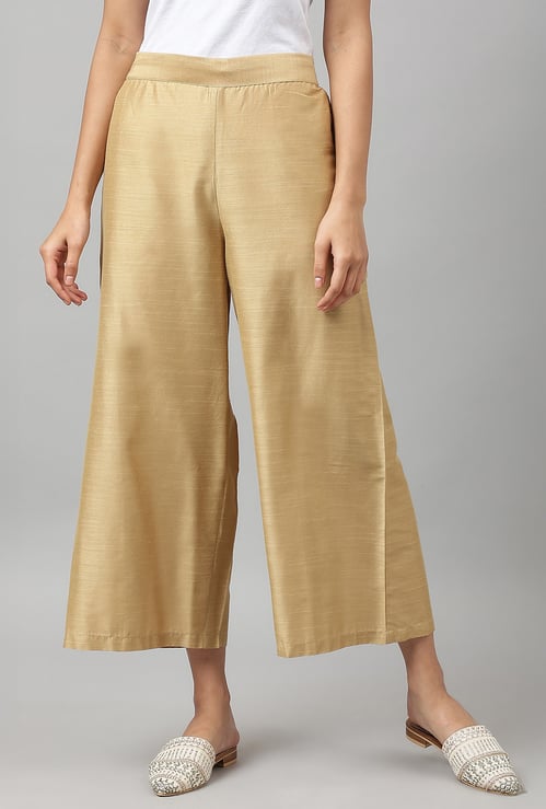 W Solid Palazzo