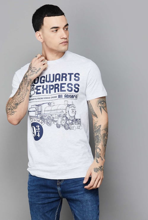 FREE AUTHORITY Hogwarts Print T-shirt
