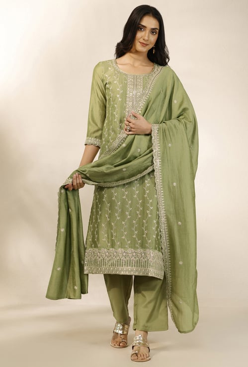 LIBAS Embroidered Kurta Set
