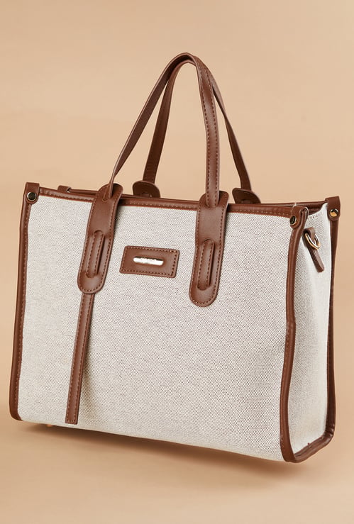 GINGER Textured Handheld Bag