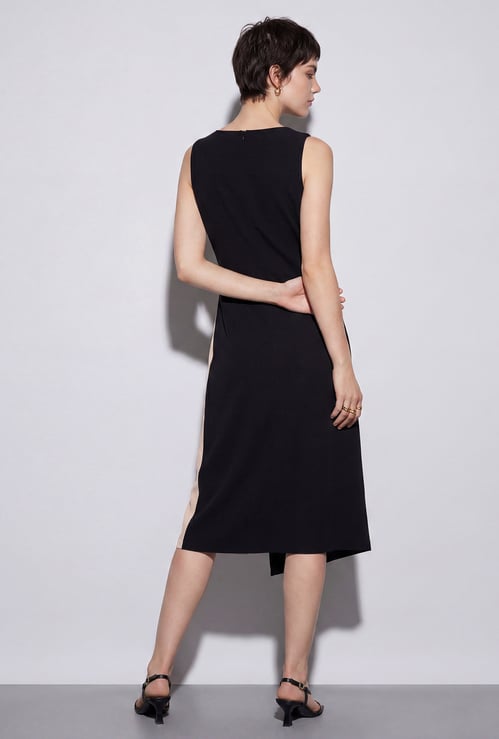 CODE Ring Detail Midi Dress