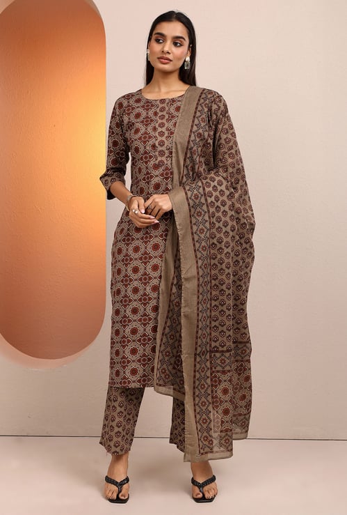 LIBAS Ethnic Motif Print Kurta Set