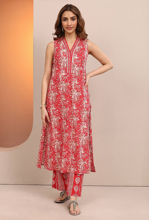LIBAS Floral Print Kurta Set