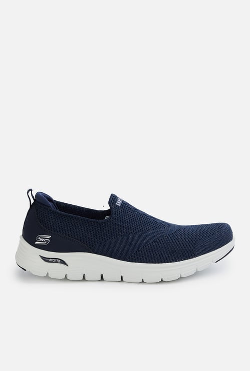 SKECHERS Arch Fit Vista Sports Shoes