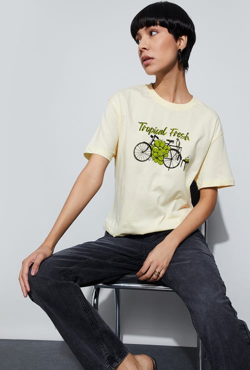 FAME FOREVER Graphic Print T-shirt
