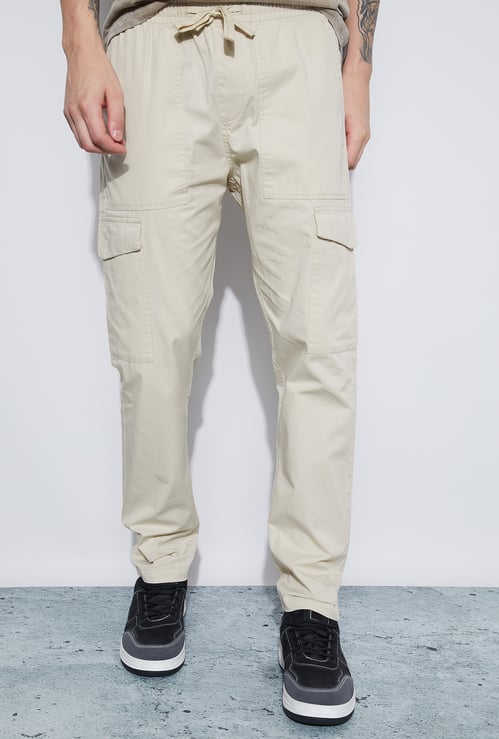 FAME FOREVER Solid Regular Fit Trousers