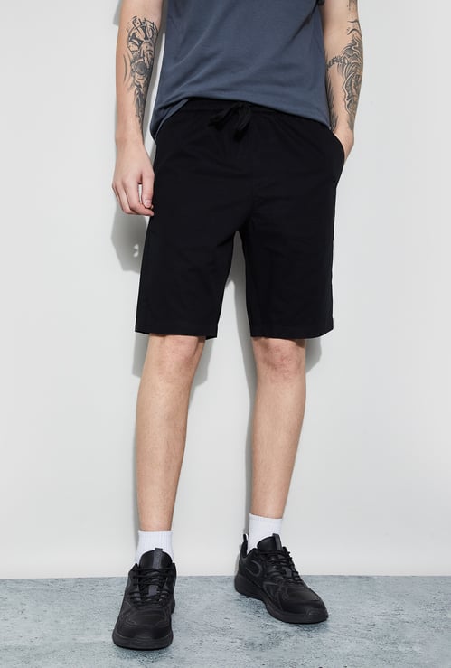 FAME FOREVER Solid Shorts