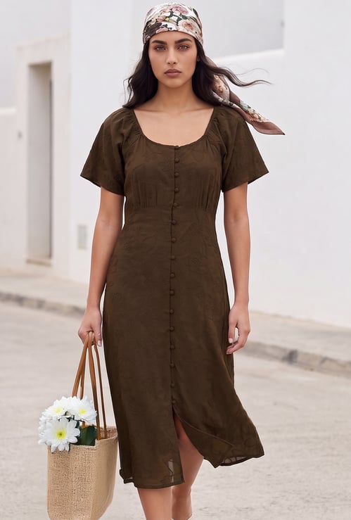 FAME FOREVER Embroidered Midi Dress