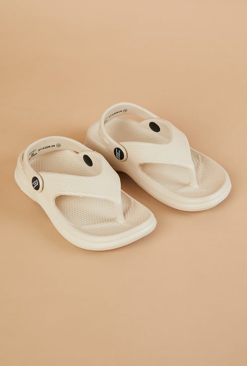 FAME FOREVER Girls Solid Flip Flops