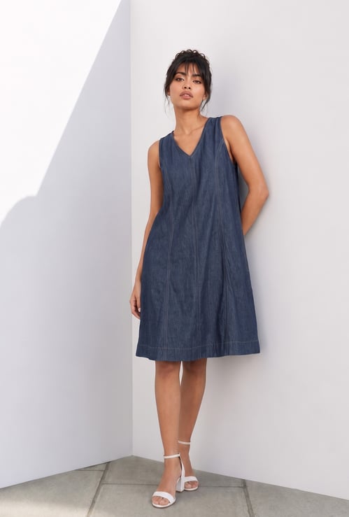 COLOUR ME Solid Denim Dress