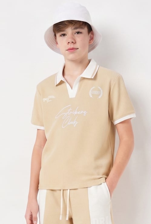 FAME FOREVER Boys Embroiderd Johnny Collar T-shirt