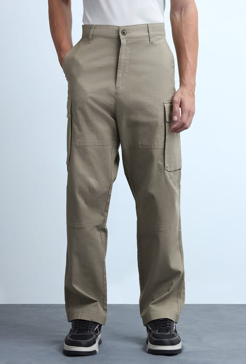 FLYING MACHINE Solid Mid Rise Cargos