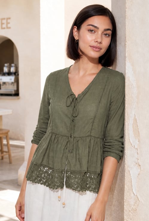 FAME FOREVER Lace Detail Top