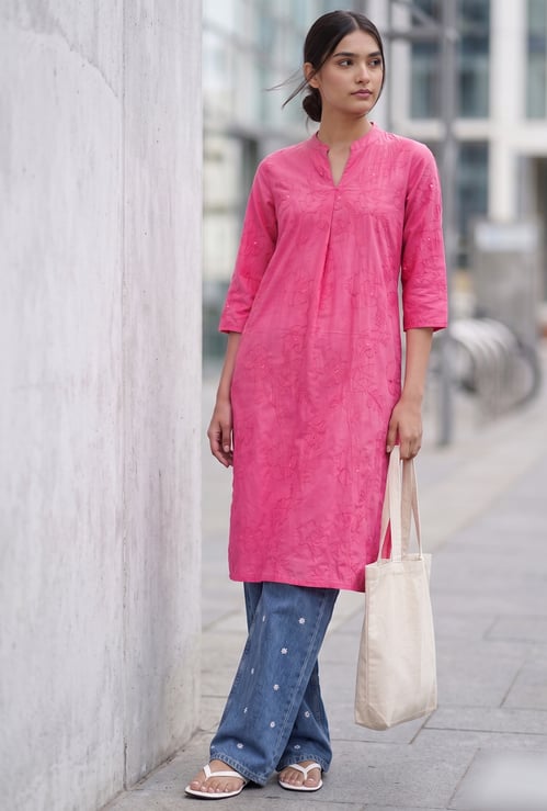 MELANGE Embroidered Straight Kurta