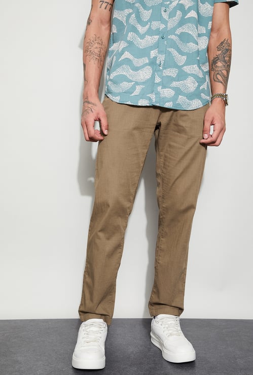 CODE UNWIND Solid Regular Fit Trousers
