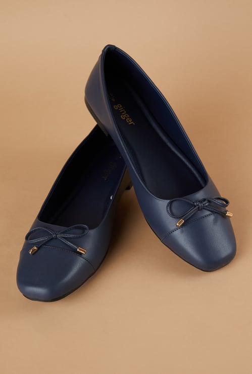 GINGER Solid Round Toe Ballerinas