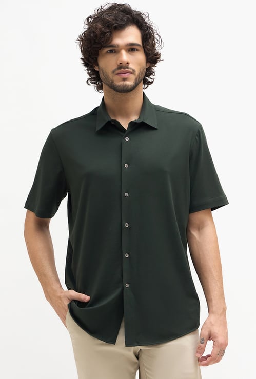 FAHRENHEIT Solid Regular Fit Shirt
