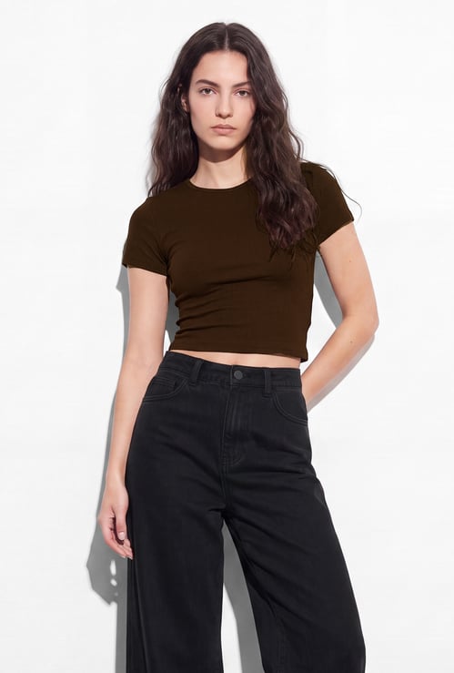 GINGER Solid Crop T-shirt