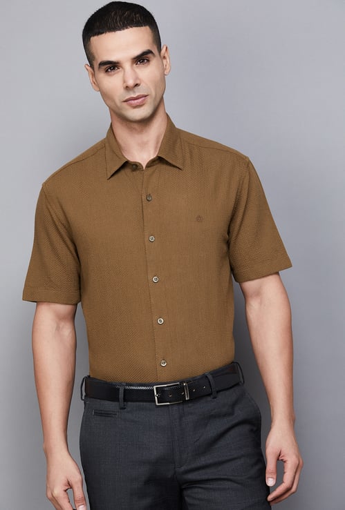 ARROW Textured Slim Fit Formal Shirt