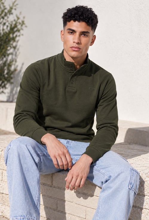 FAME FOREVER Buttoned Sweatshirt