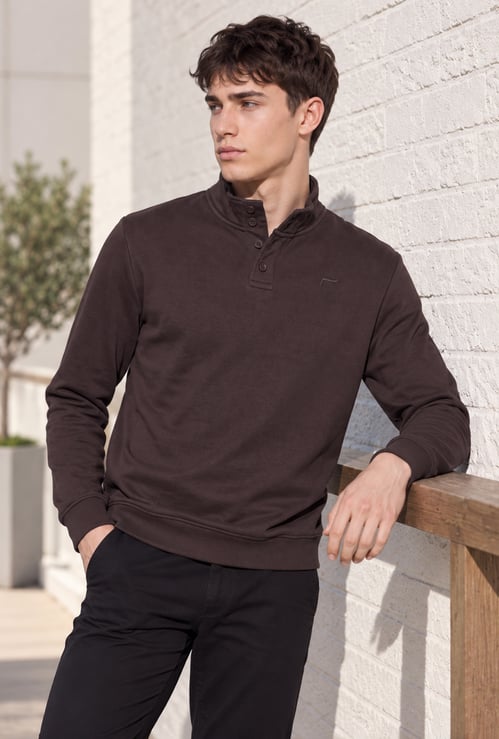 FAME FOREVER Buttoned Sweatshirt