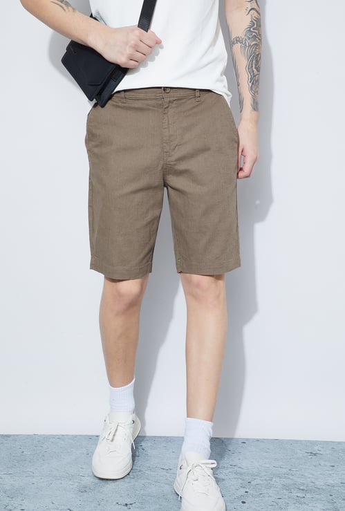FAME FOREVER Solid Mid-Rise Knee-Length Shorts