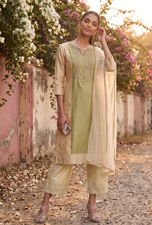 MELANGE Embroidered Straight Pants