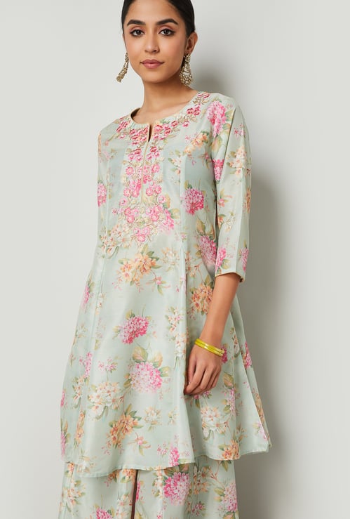 MELANGE Floral Embroidered A-line Kurta