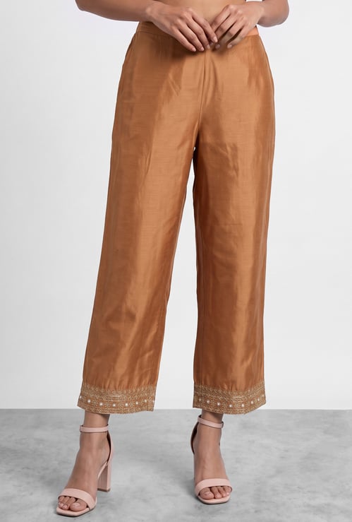 MELANGE Embroidered Straight Pants