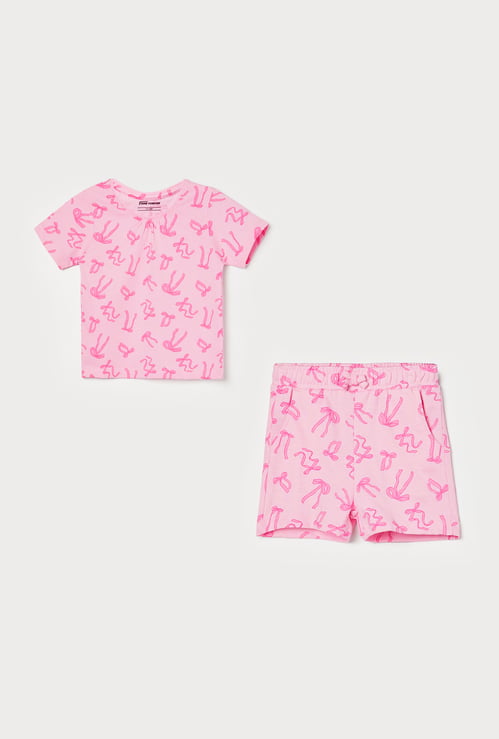 FAME FOREVER Girls Graphic Top with Shorts Set