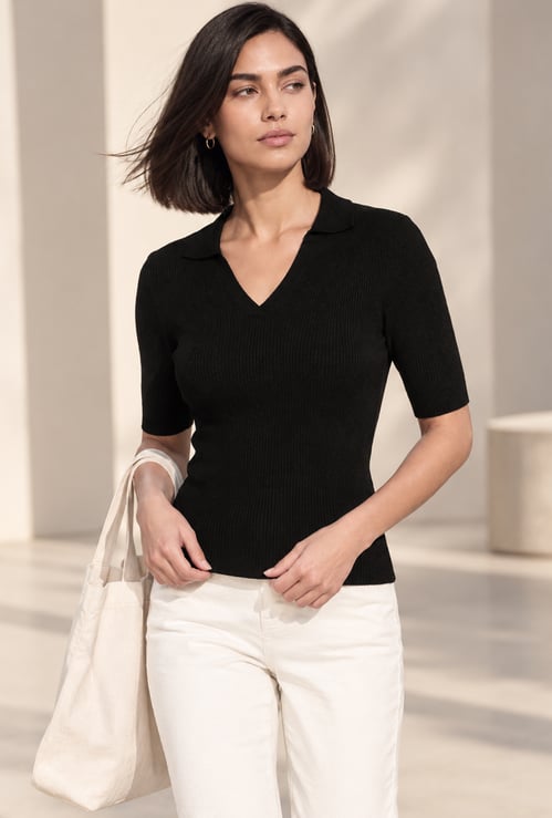 FAME FOREVER Solid V-Neck Tie-Up Top