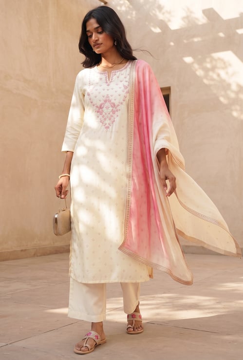 MELANGE Embroidered Kurta Set