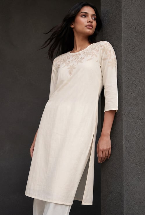 MELANGE Embroidered Straight Kurta