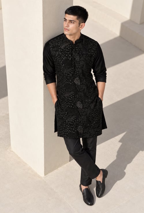 MELANGE Embroidered Straight Kurta