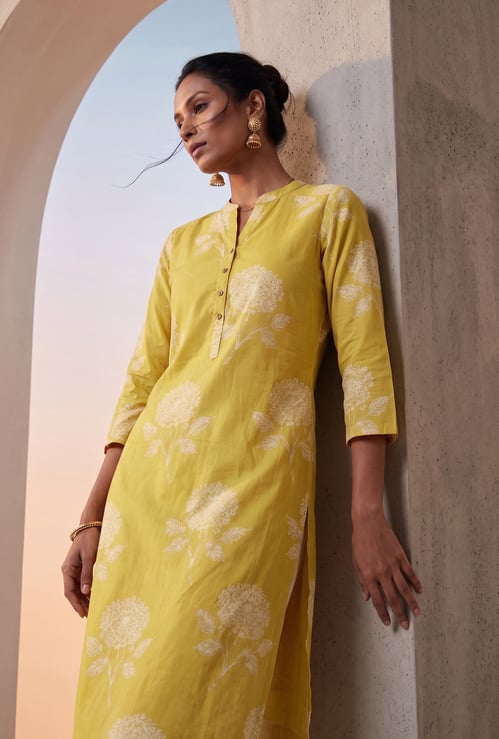MELANGE Floral Print Band Collar 3/4th Sleeves Straight Kurta