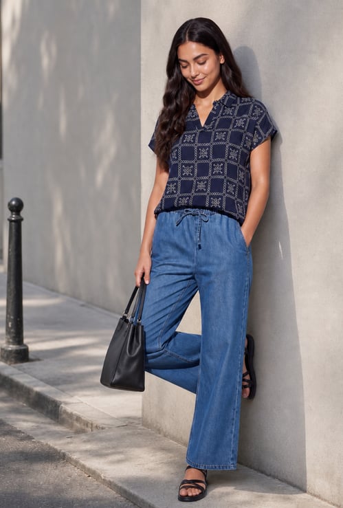 FAME FOREVER Solid Wide Leg Jeans