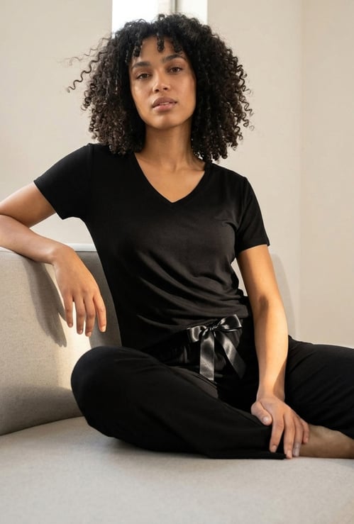 GINGER Solid V-Neck T-shirt